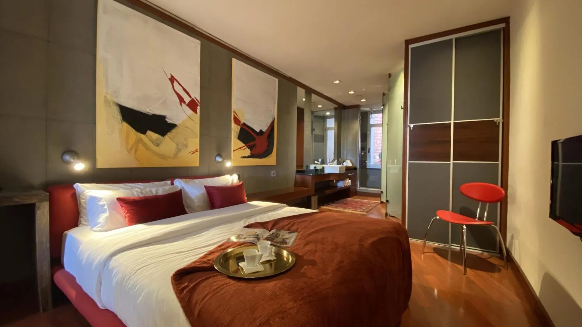Luminous Designer Loft Style Apt Eixample Views By Myrentalhost Barcelona España